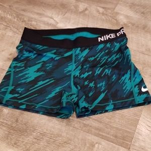 Nike short